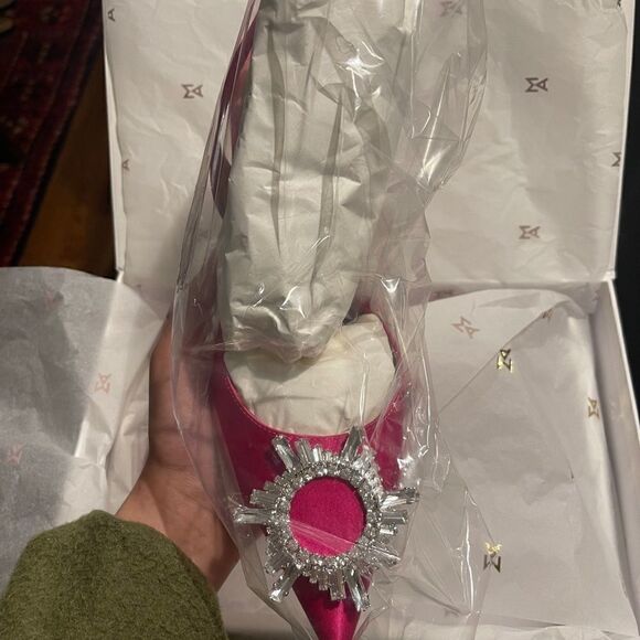 Amina Muaddi Pink Satin Begum - Picture 2 of 6